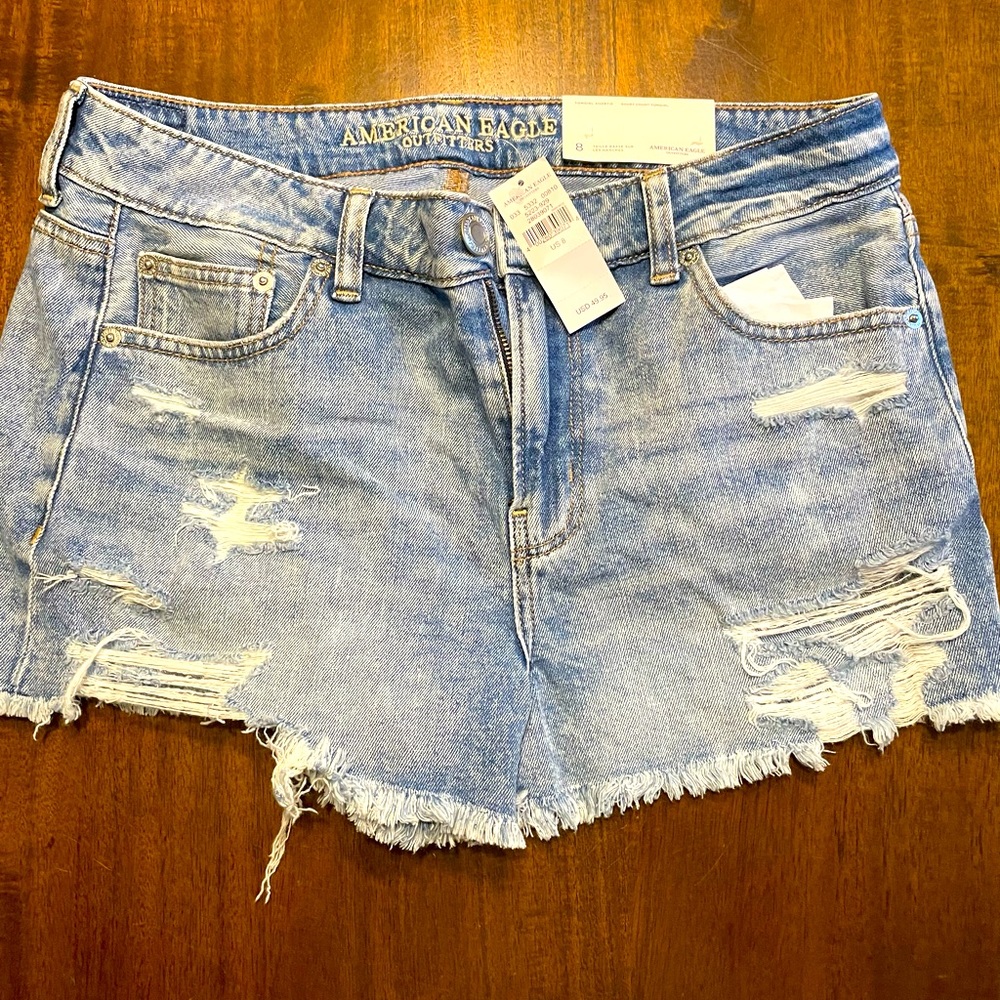 American eagle distressed Tom girl short short